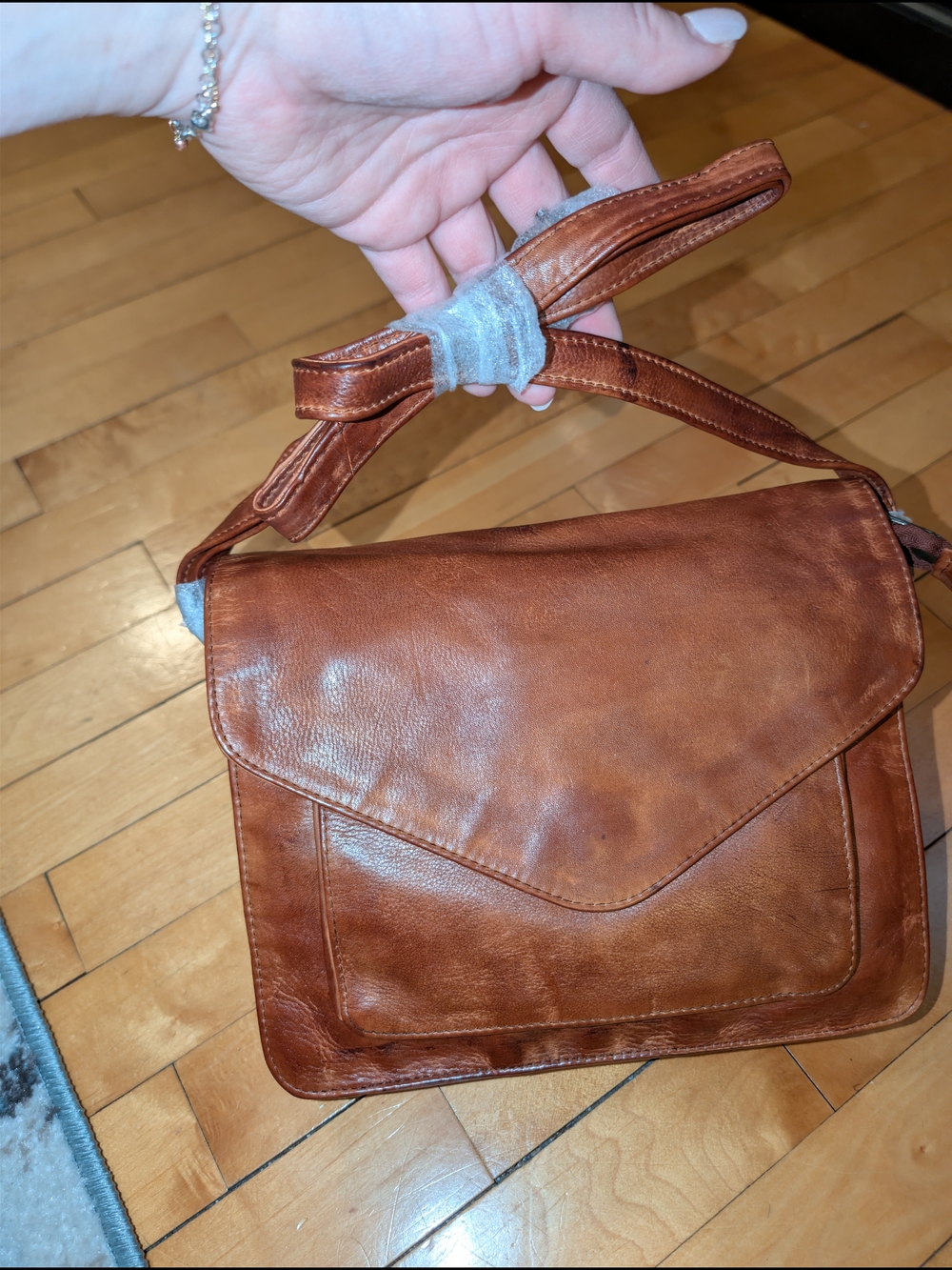 Women's Tan Leather Envelope Satchel Crossbody Bag Vintage NWOT Messenger